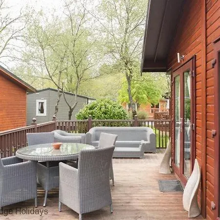 Ghyll Lodge * Windermere